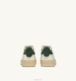 男性 F40RH79 Autry レザーとヌバック レザーのダラス ロー スニーカー、ミリタリー トーン - 画像 (3)